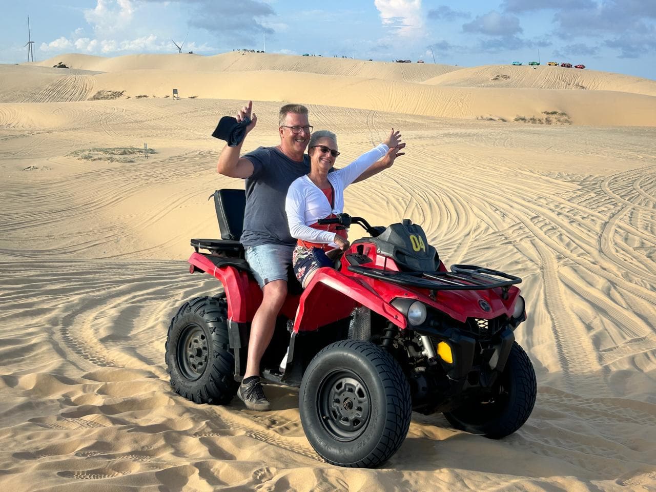 Phiêu lưu trên tiểu sa mạc Sahara độc nhất Việt Nam